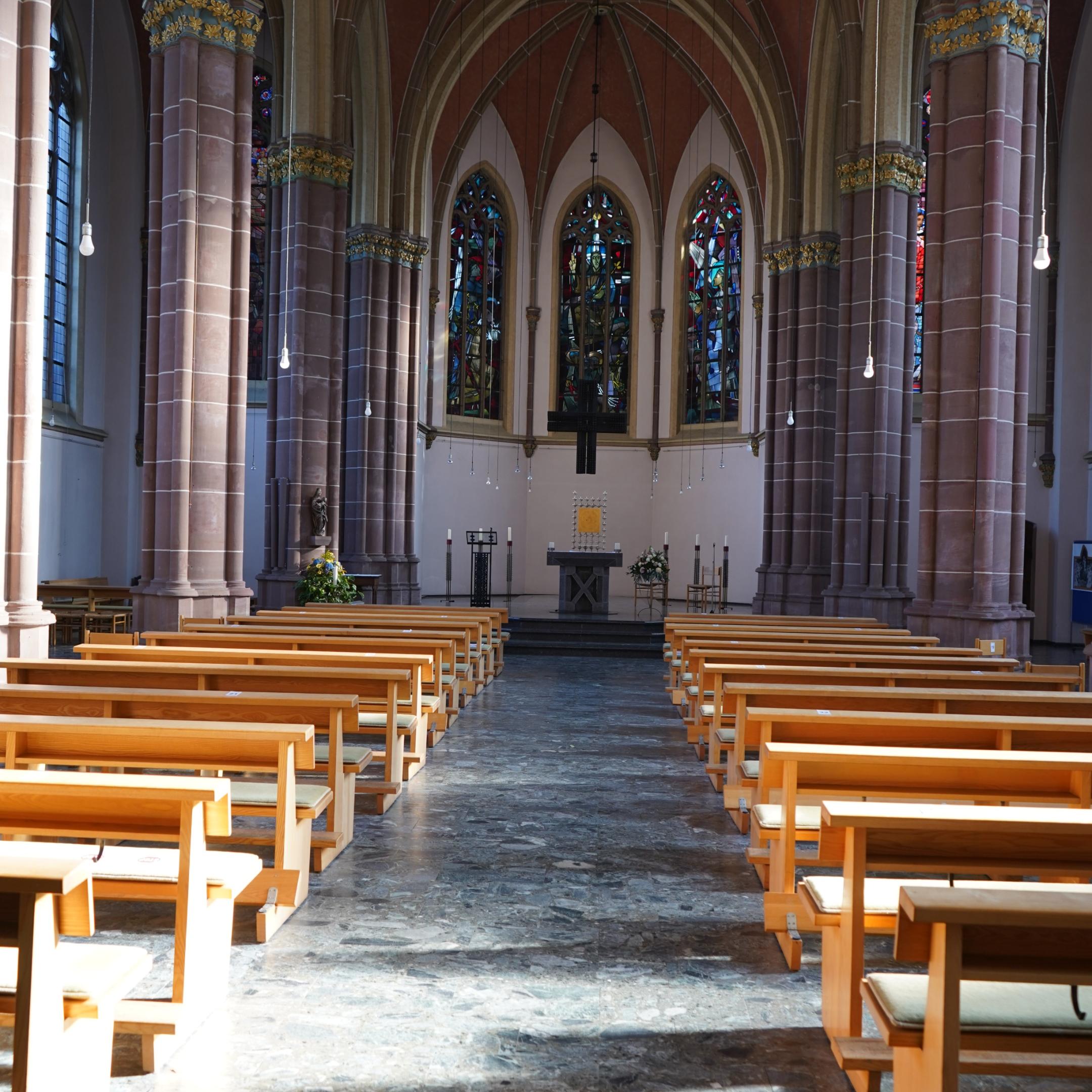 Blick von hinten in die Schutzengelkirche