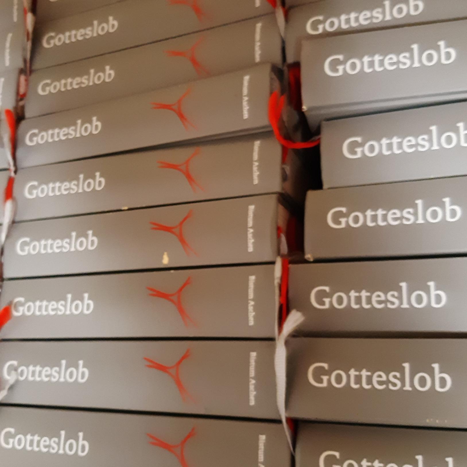 Stapel Gotteslob